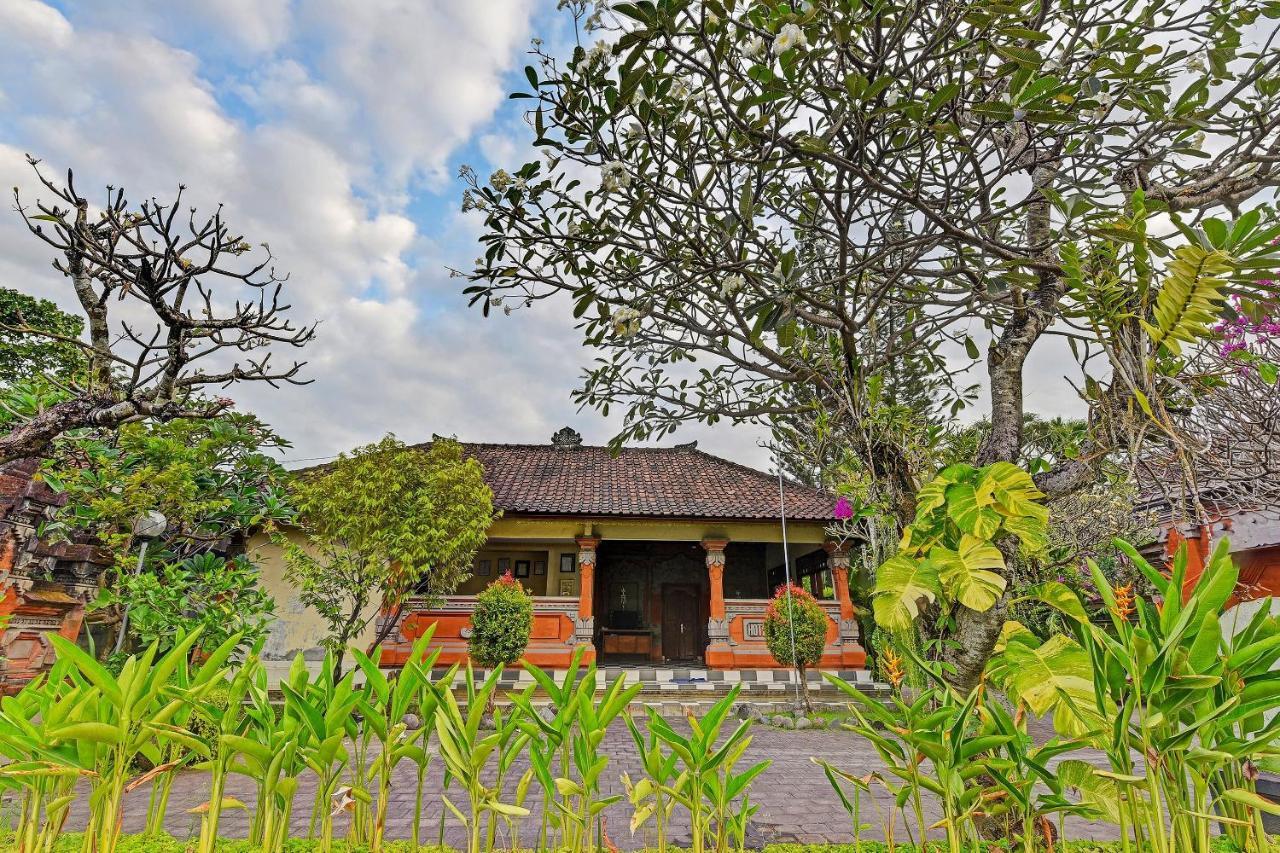 Oyo 91503 Hotel Gedong Ayu Near Sanur ウブド エクステリア 写真